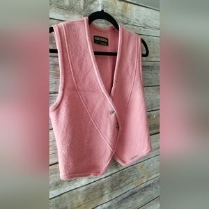 100% Wool vest with buttons, Geiger brand from Austria, pink